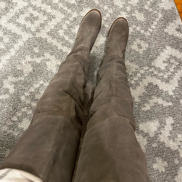 Seychelles Thigh Tall High Suede Leather Boots Block Heels. Size 5. - Picture 1 of 13